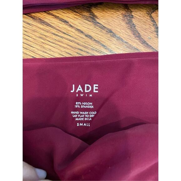 JADE Burgundy Halo Top and Livi Bottoms Size Small - Picture 4 of 5